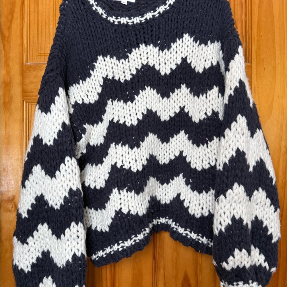 Chevron Knit Sweater - Navy and White